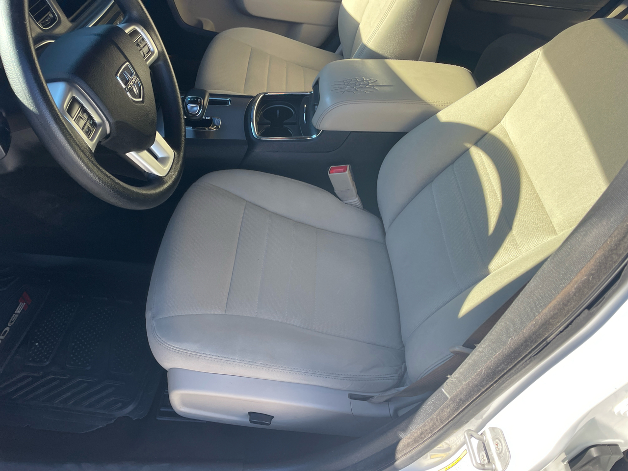 Dodge Charger SE 2013