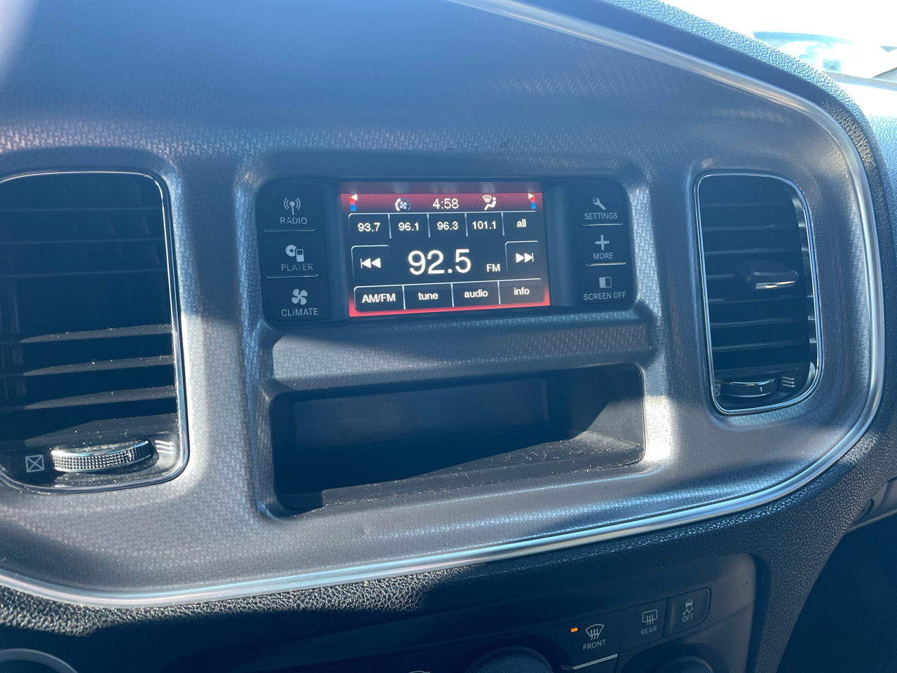 Dodge Charger SE 2013