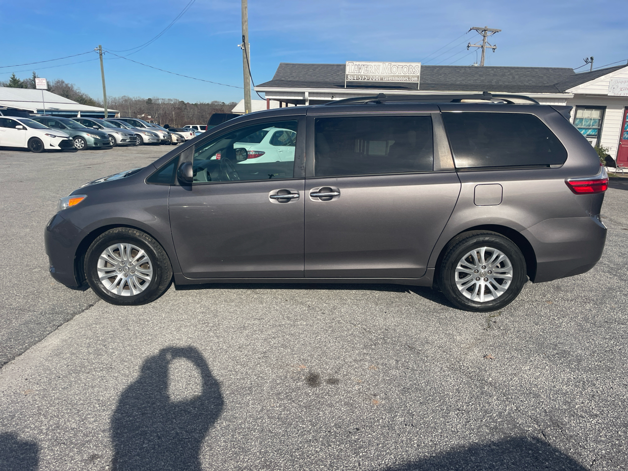 Toyota Sienna XLE FWD 8-Passenger V6 2016