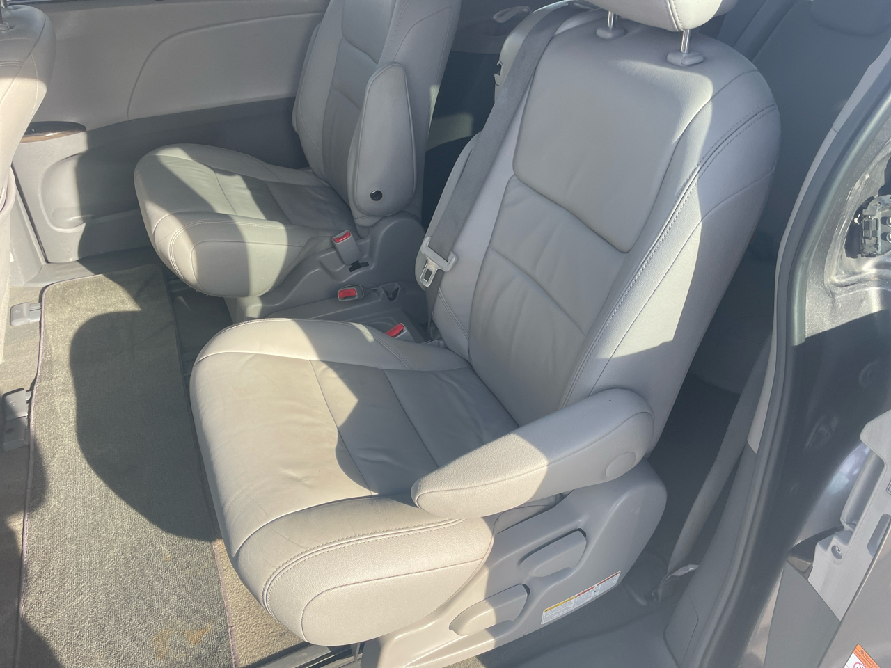 Toyota Sienna XLE FWD 8-Passenger V6 2016