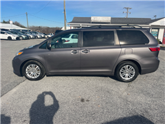 2016 Toyota Sienna 