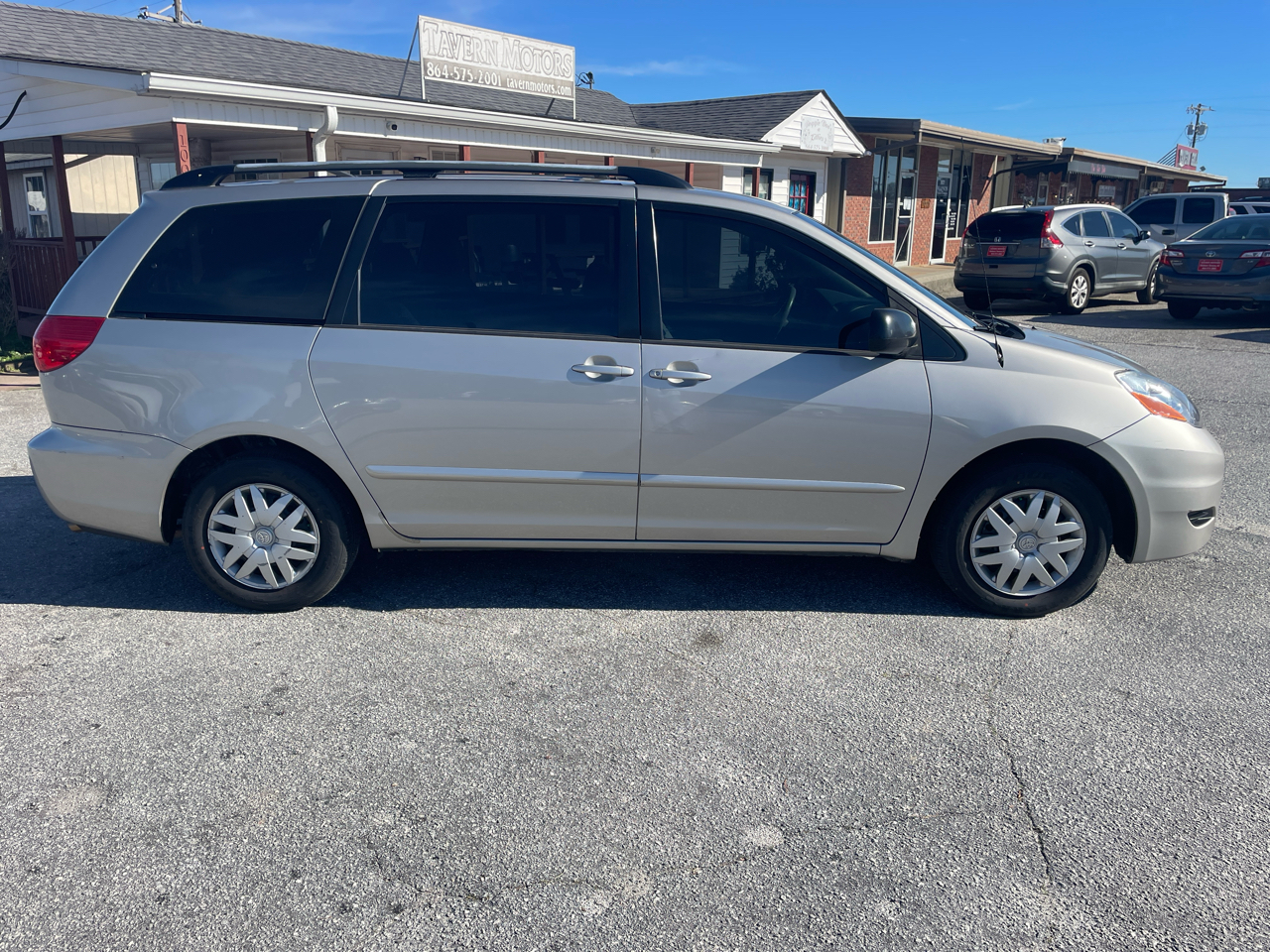 Toyota Sienna CE FWD 7-Passenger 2007