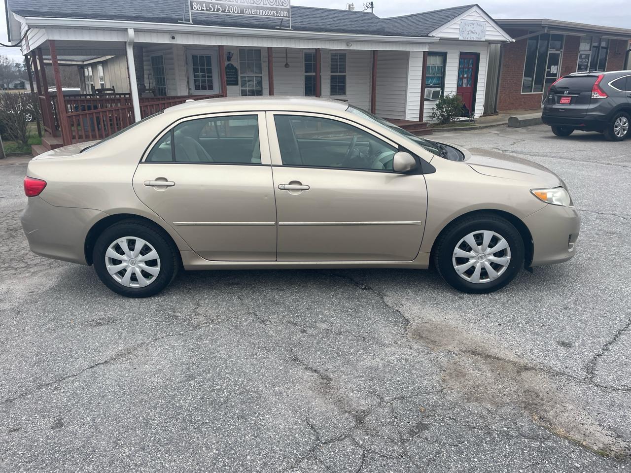 Toyota Corolla 4dr Sdn LE Auto 2009