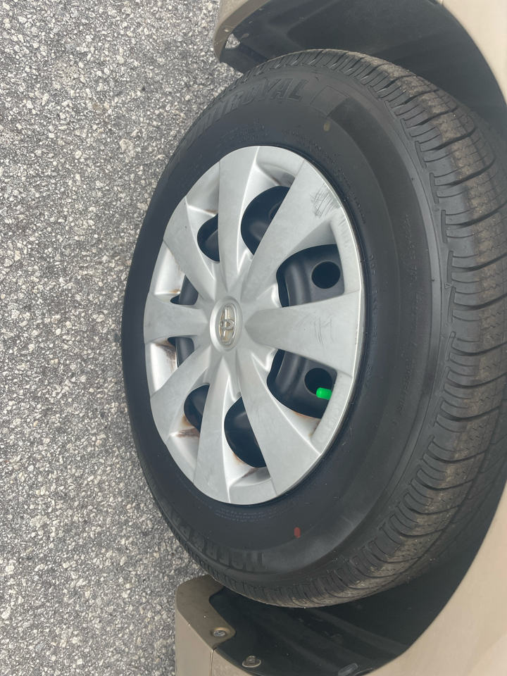 Toyota Corolla 4dr Sdn LE Auto 2009