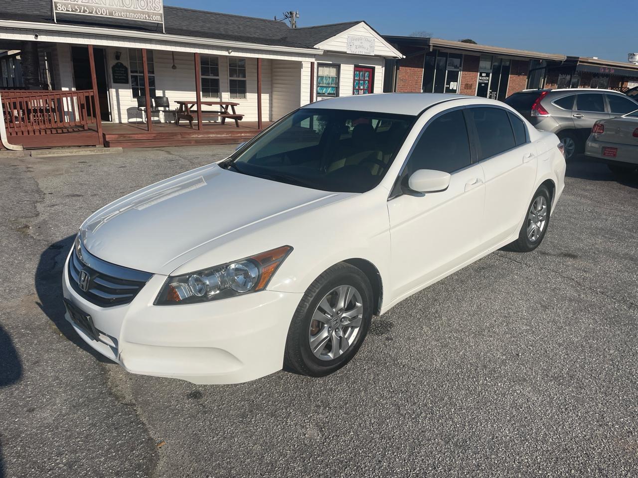 Honda Accord LX-P Sedan AT 2011