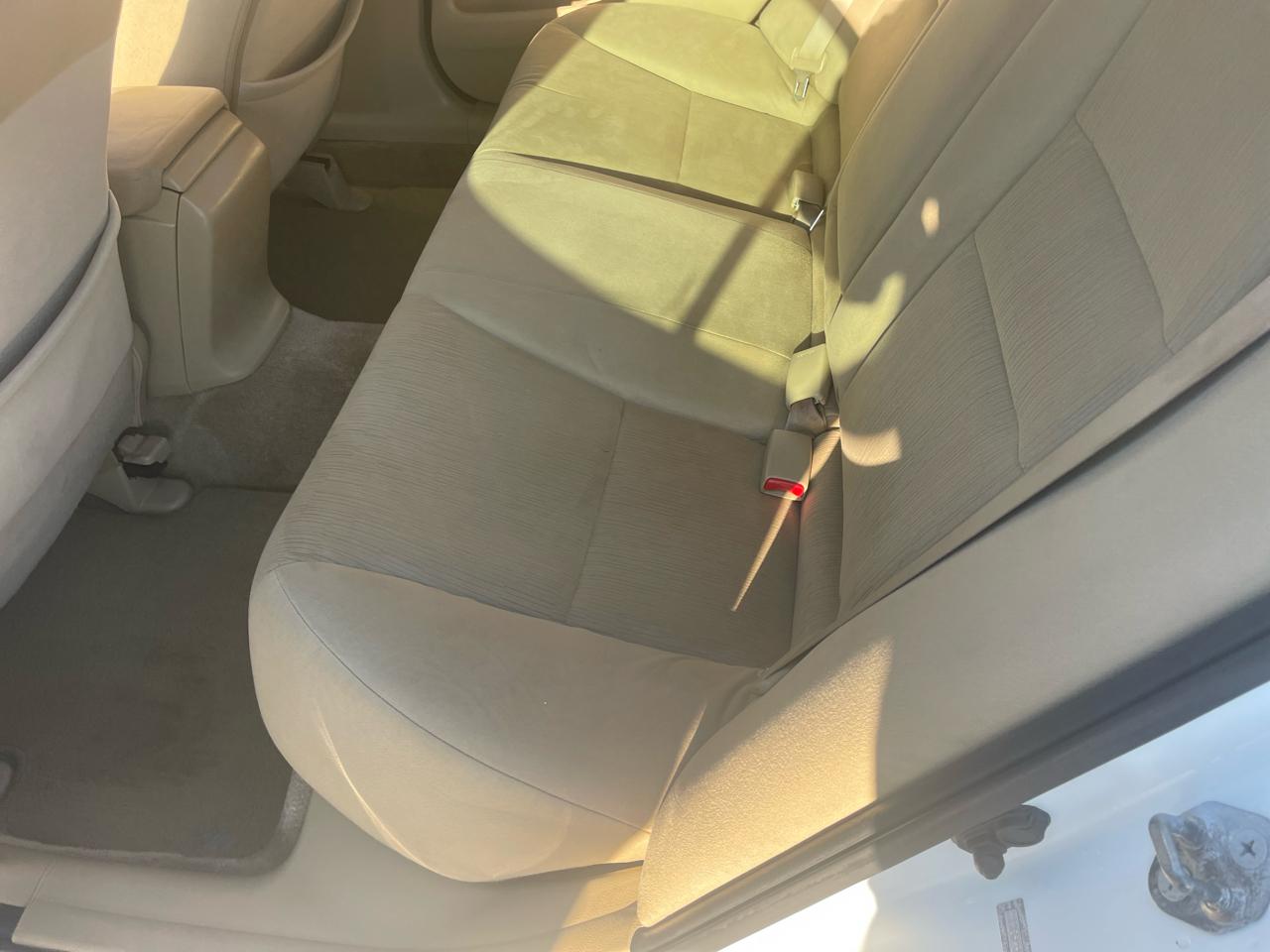 Honda Accord LX-P Sedan AT 2011