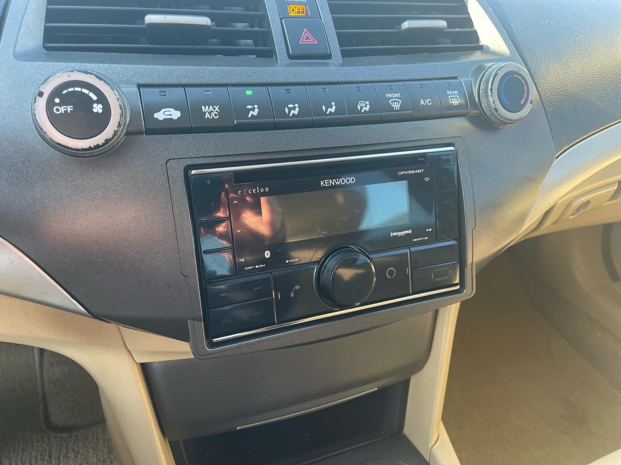 Honda Accord LX-P Sedan AT 2011