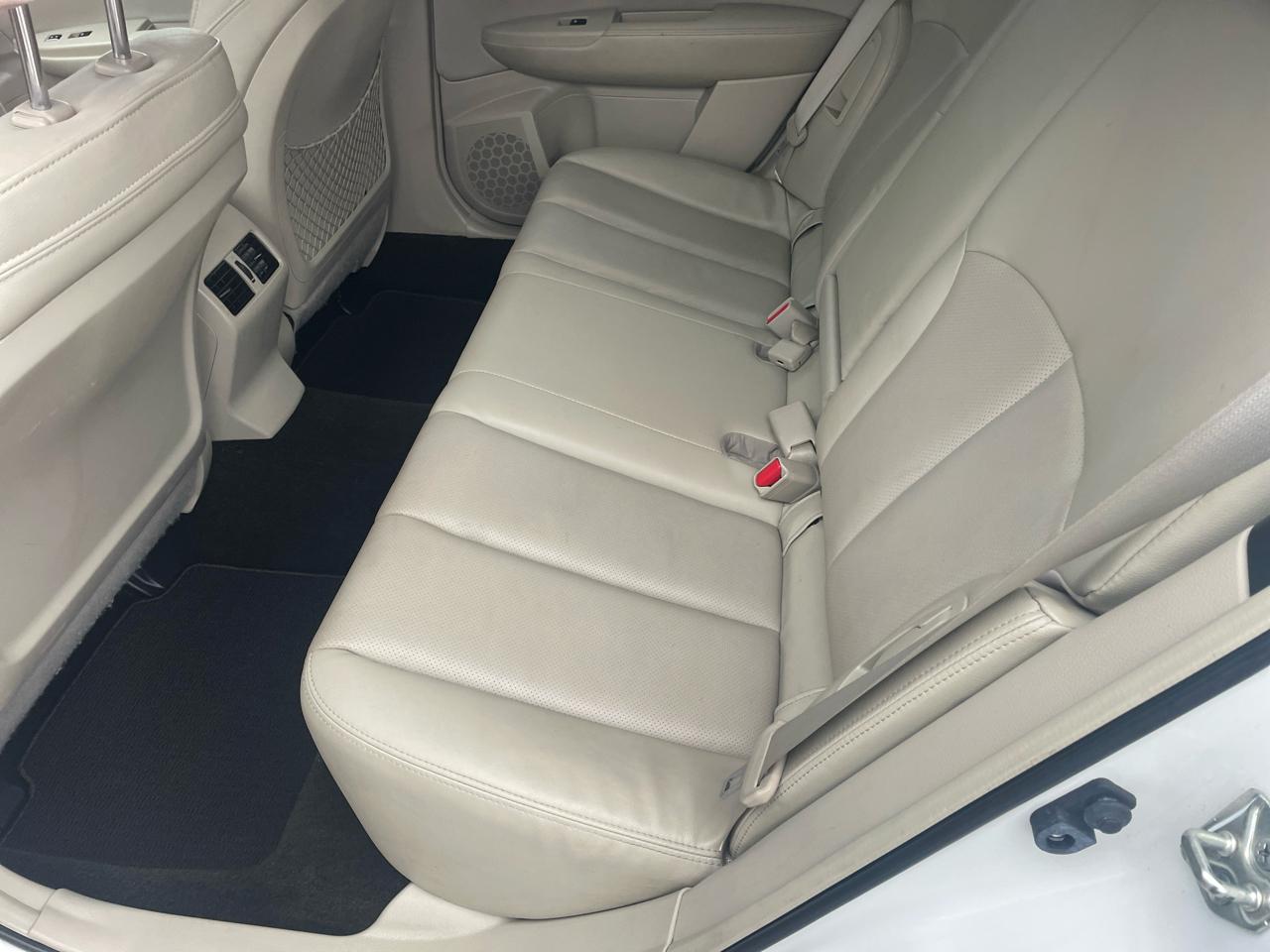 Subaru Outback 2.5i Limited 2013