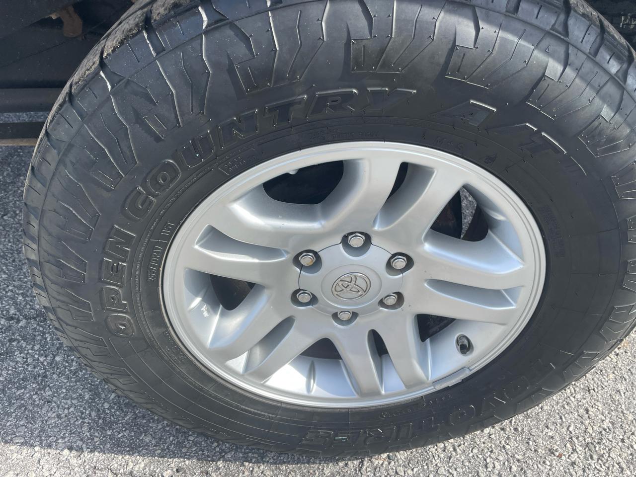 Toyota Tundra SR5 4.7L Double Cab 4WD 2006