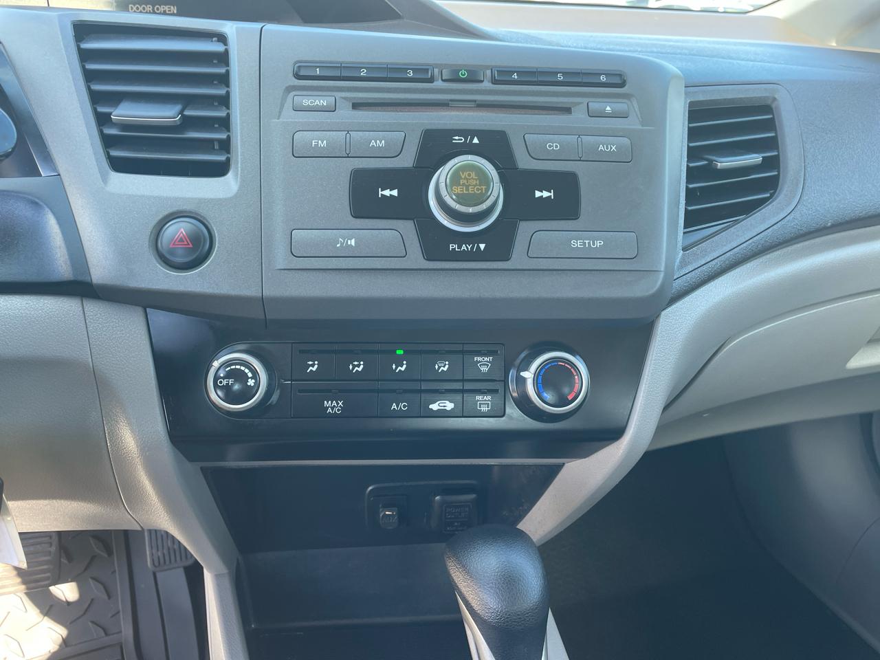 Honda Civic 4dr Sdn LX Auto 2012