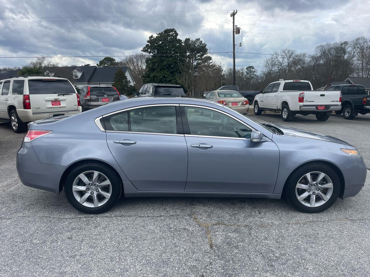 Acura TL 6-Speed AT with Tech Package and 18-In. WP 2012