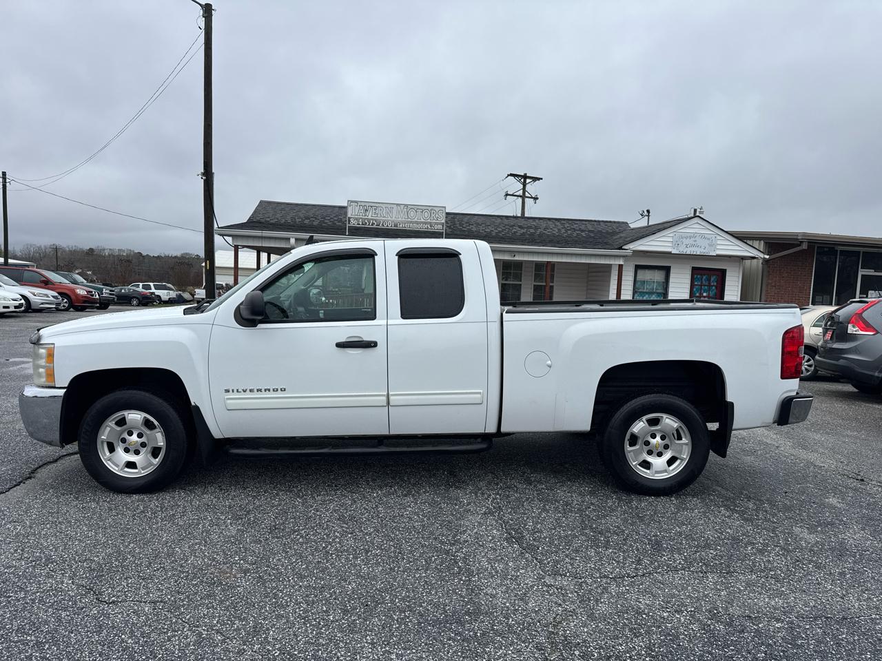 2013 Chevrolet Silverado 1500 2WD Ext Cab 134.0" LT w/1LT