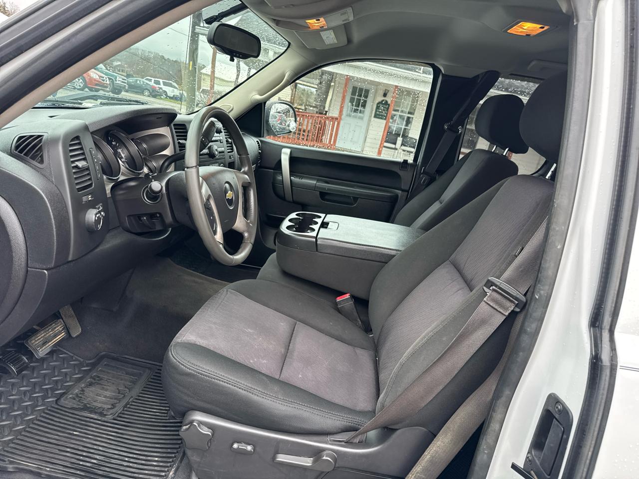 Chevrolet Silverado 1500 2WD Ext Cab 134.0" LT w/1LT 2013