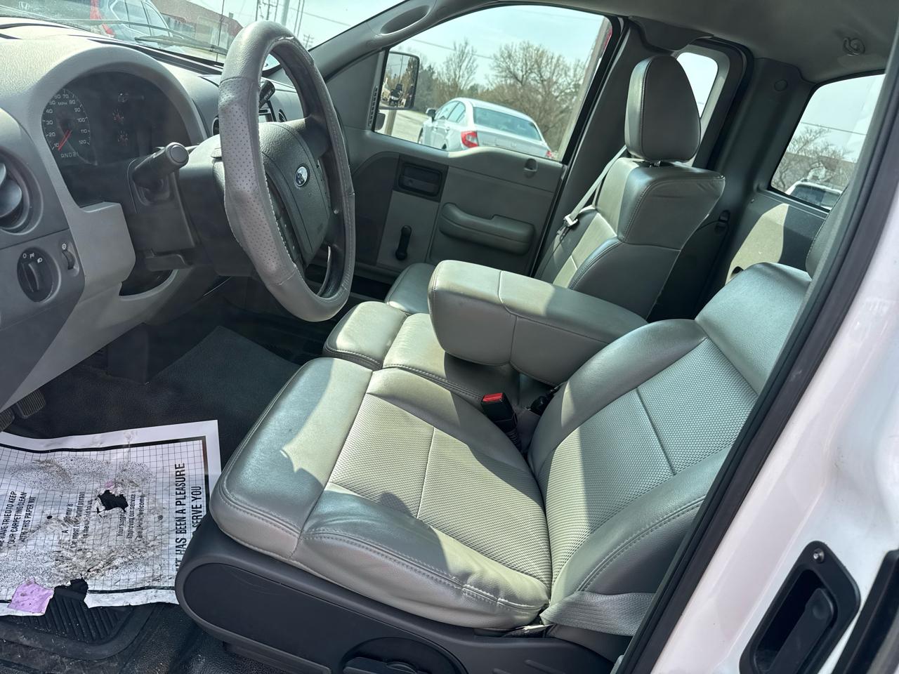 Ford F-150 2WD Reg Cab 145" XL 2008