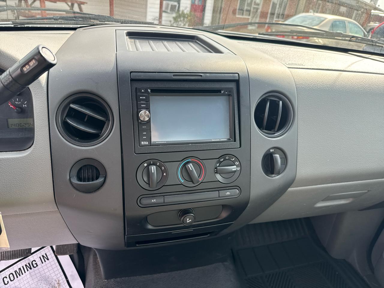 Ford F-150 2WD Reg Cab 145" XL 2008