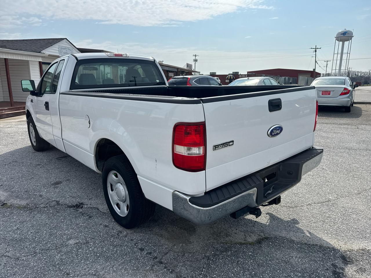 Ford F-150 2WD Reg Cab 145" XL 2008