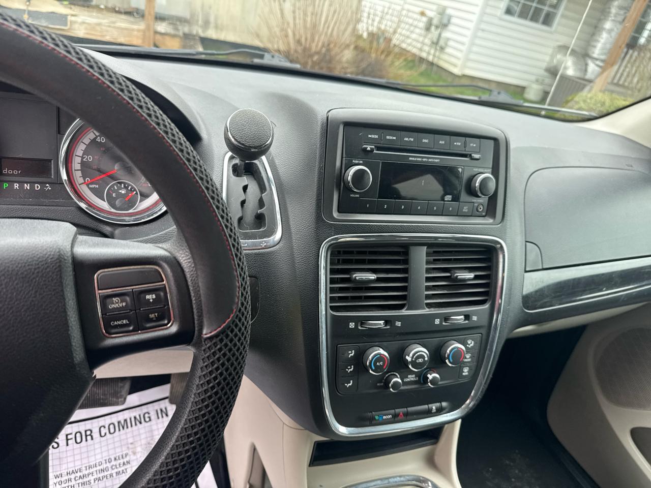 Dodge Grand Caravan SXT 2012