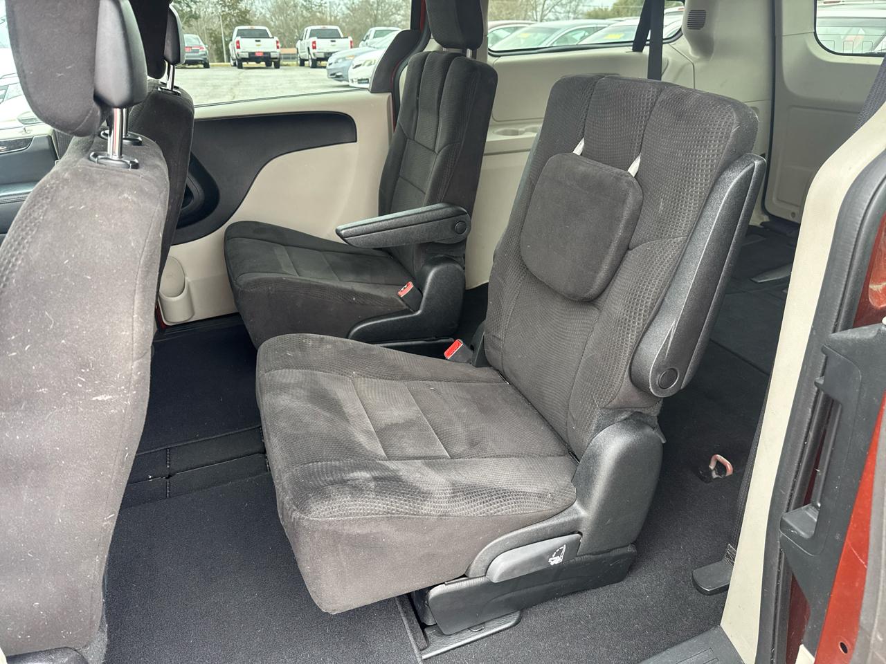 Dodge Grand Caravan SXT 2012