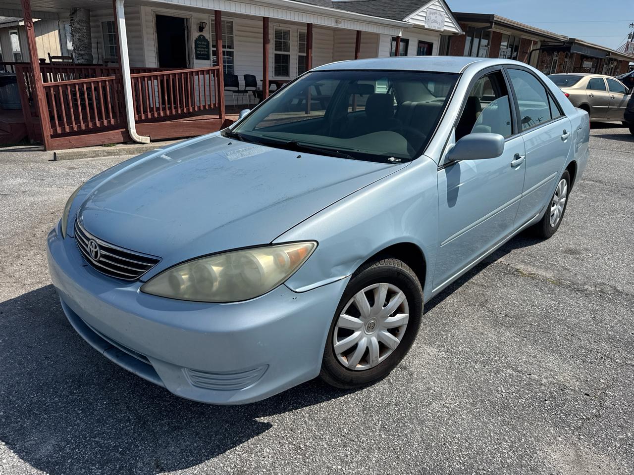 Toyota Camry LE 2005