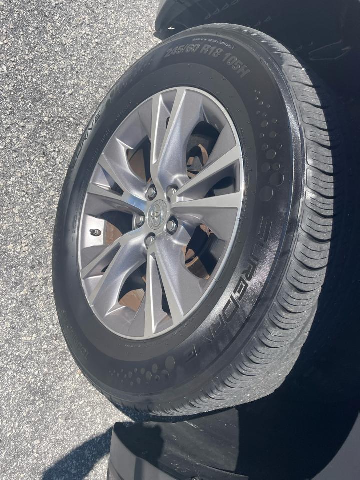 Toyota Highlander LE FWD V6 2014