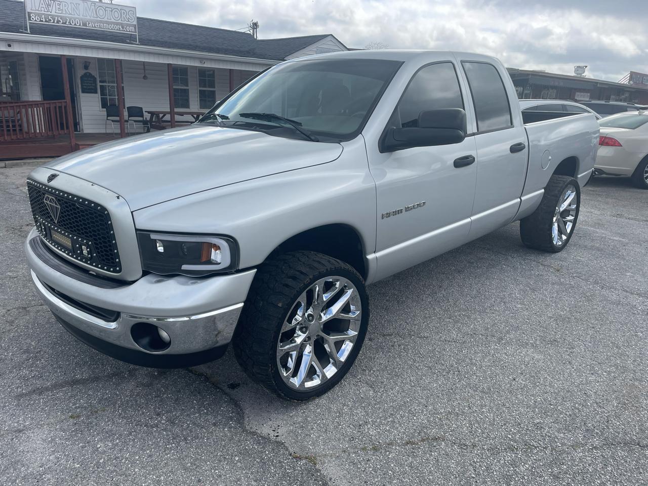 Dodge Ram 1500 2WD Quad Cab 140.5" SLT 2005