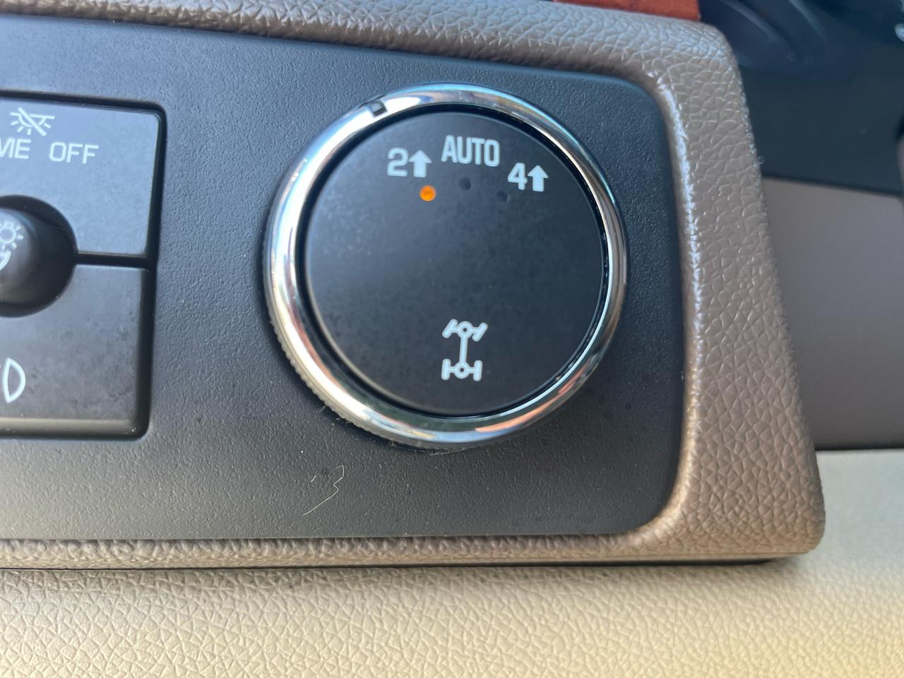 Chevrolet Tahoe LT 4WD 2010