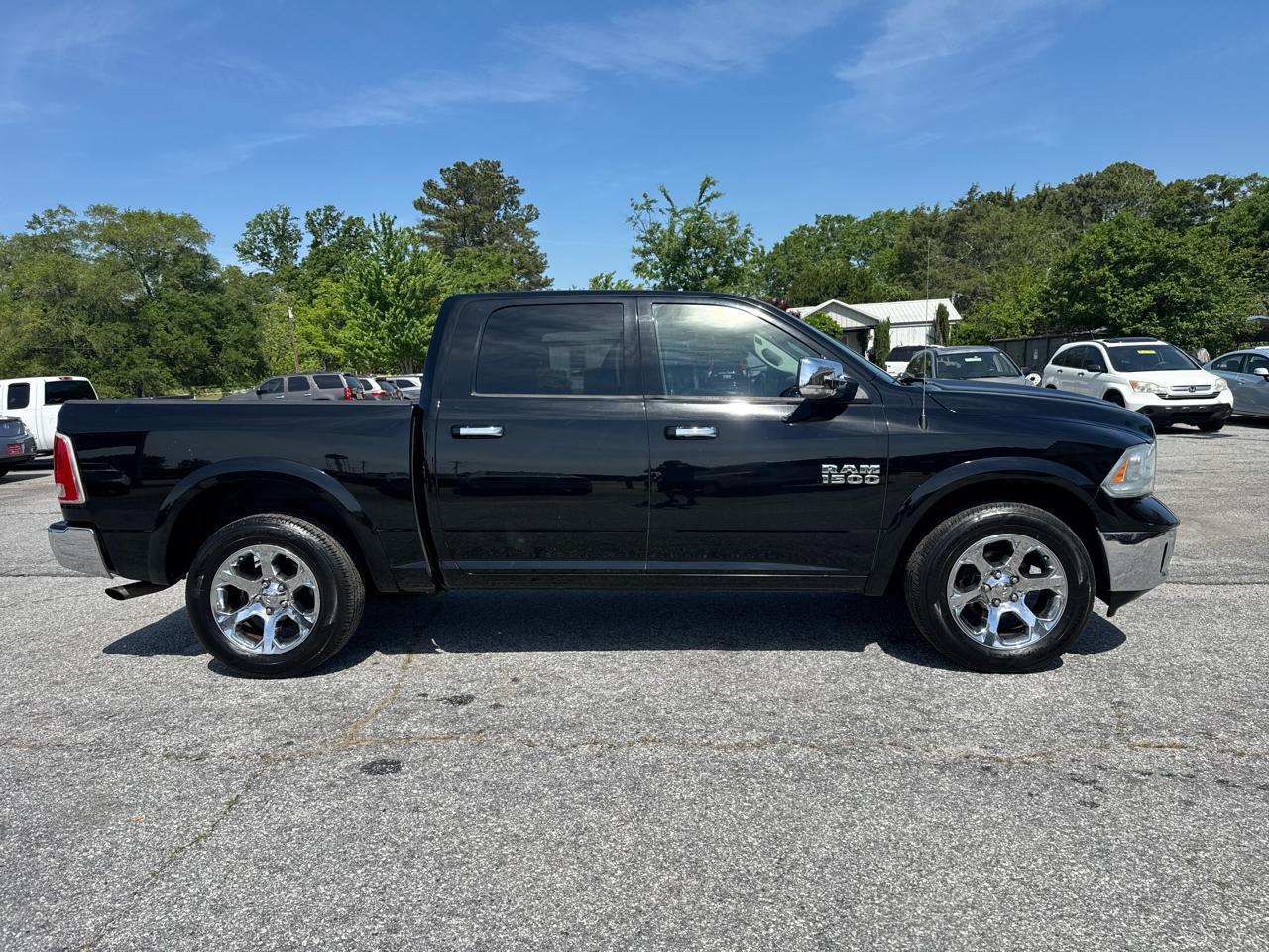 RAM 1500 Laramie Crew Cab SWB 4WD 2014