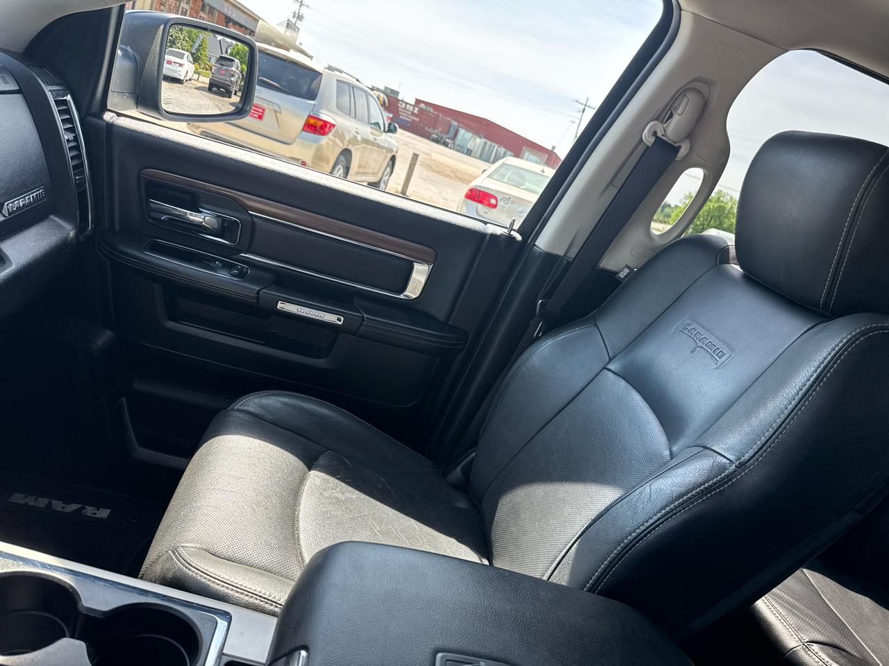 RAM 1500 Laramie Crew Cab SWB 4WD 2014