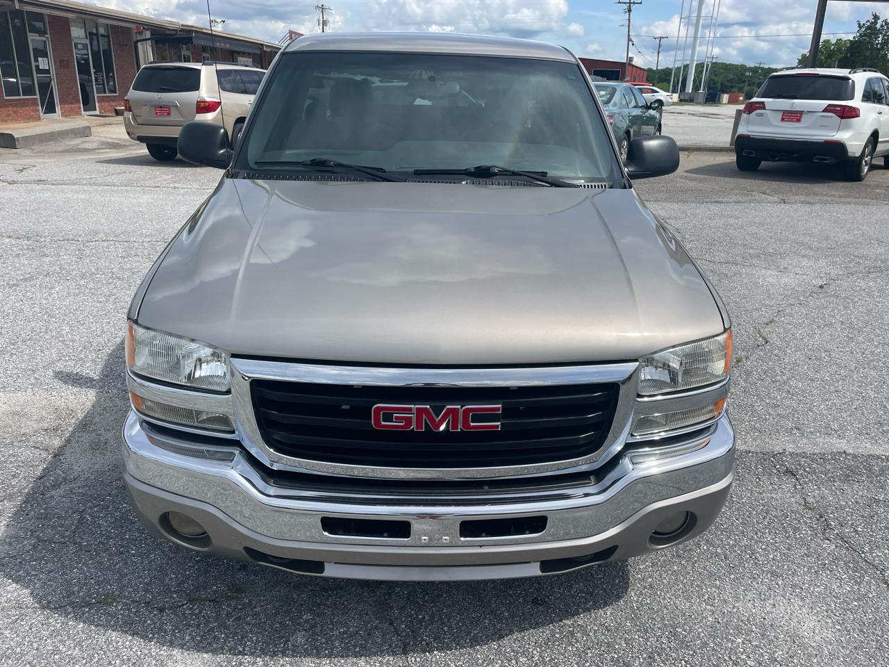 GMC Sierra 1500 2WD Reg Cab 133.0" SL 2003