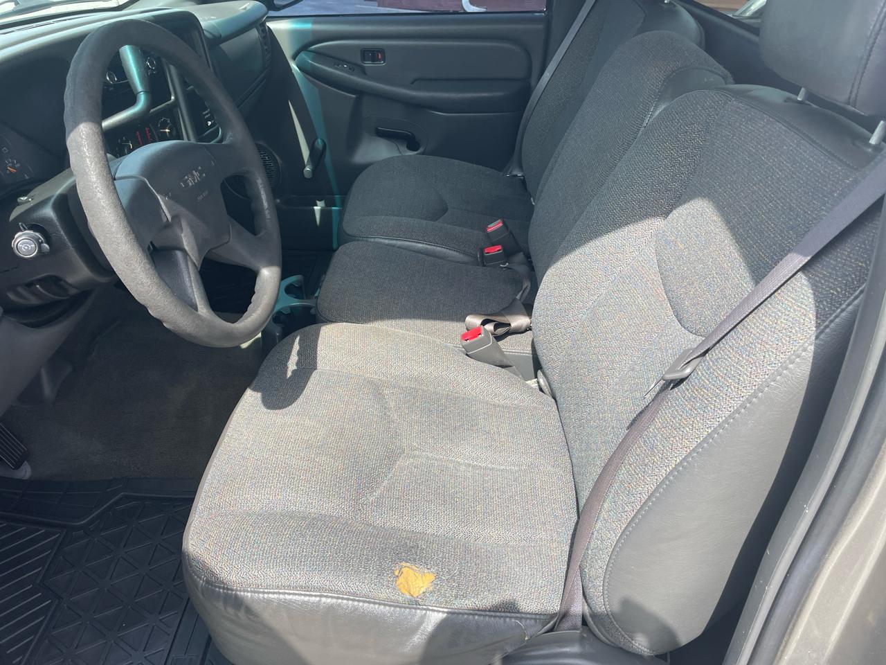 GMC Sierra 1500 2WD Reg Cab 133.0" SL 2003