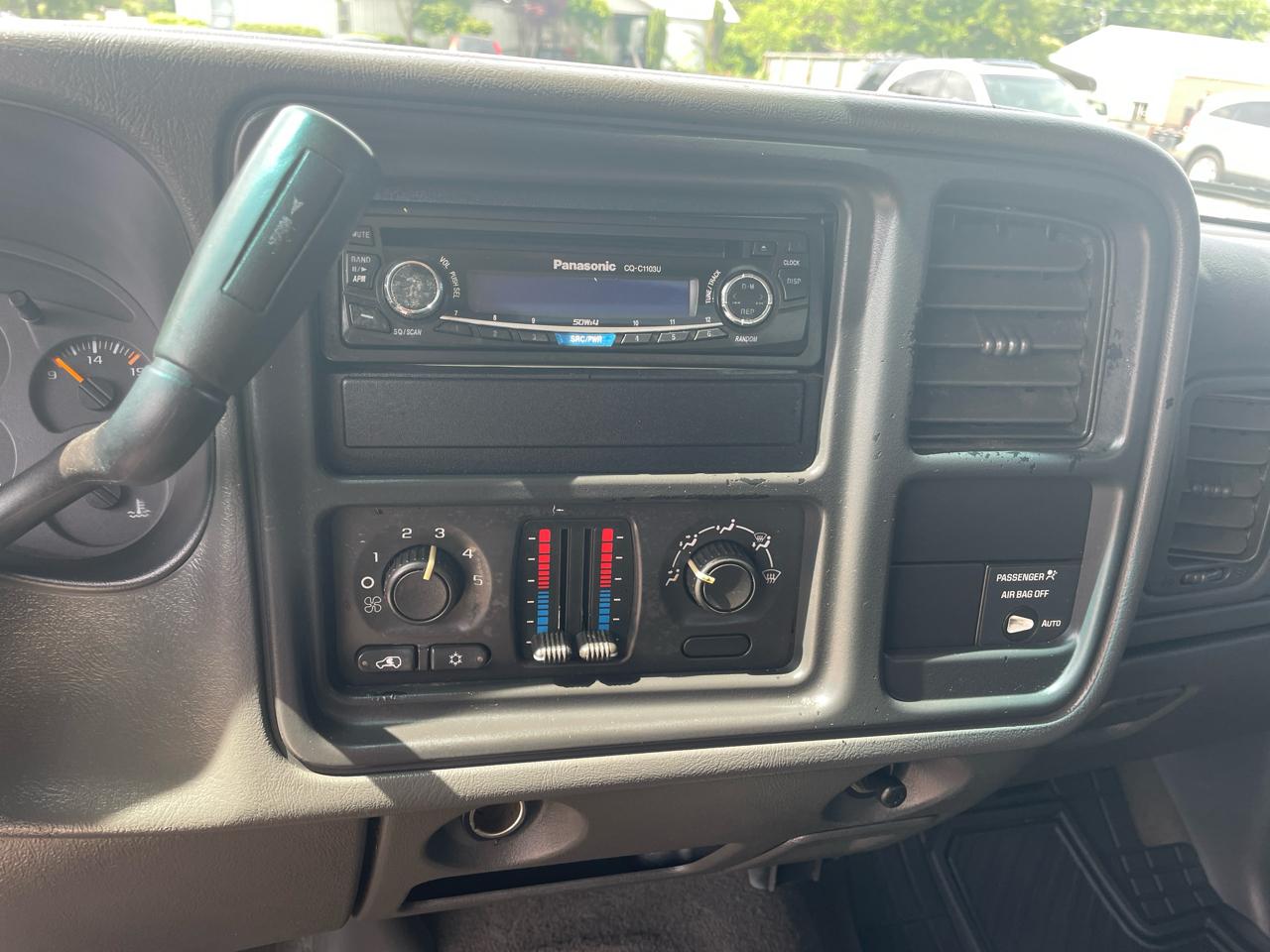 GMC Sierra 1500 2WD Reg Cab 133.0" SL 2003
