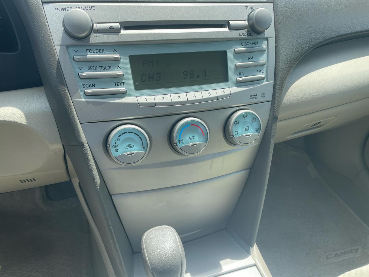 Toyota Camry 4dr Sdn I4 Auto LE (Natl) 2008
