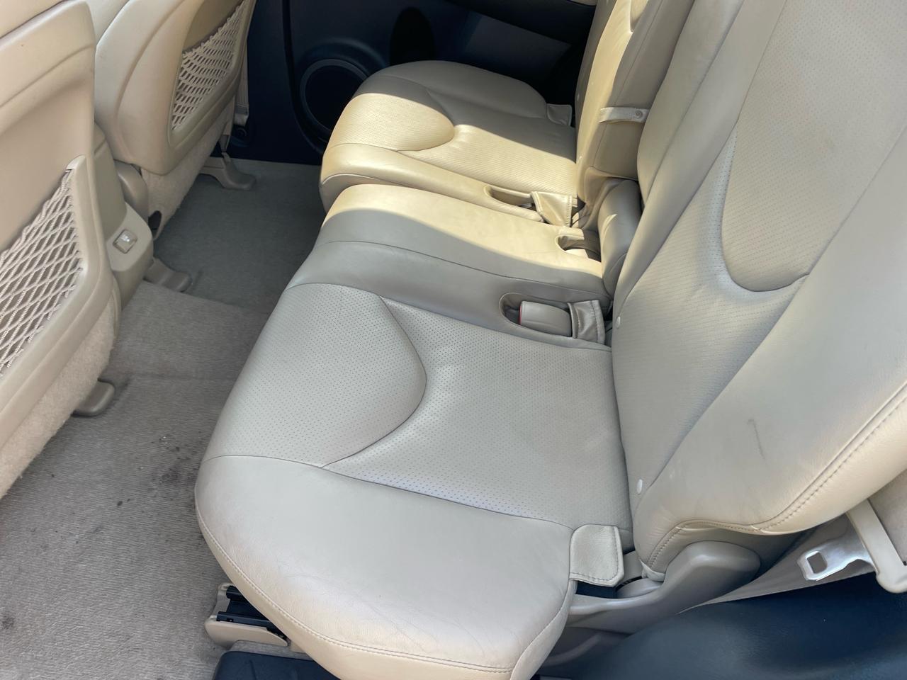 Toyota RAV4 Limited V6 2WD 2010
