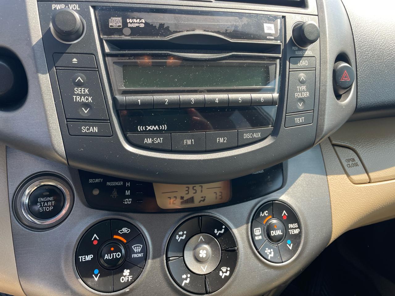 Toyota RAV4 Limited V6 2WD 2010