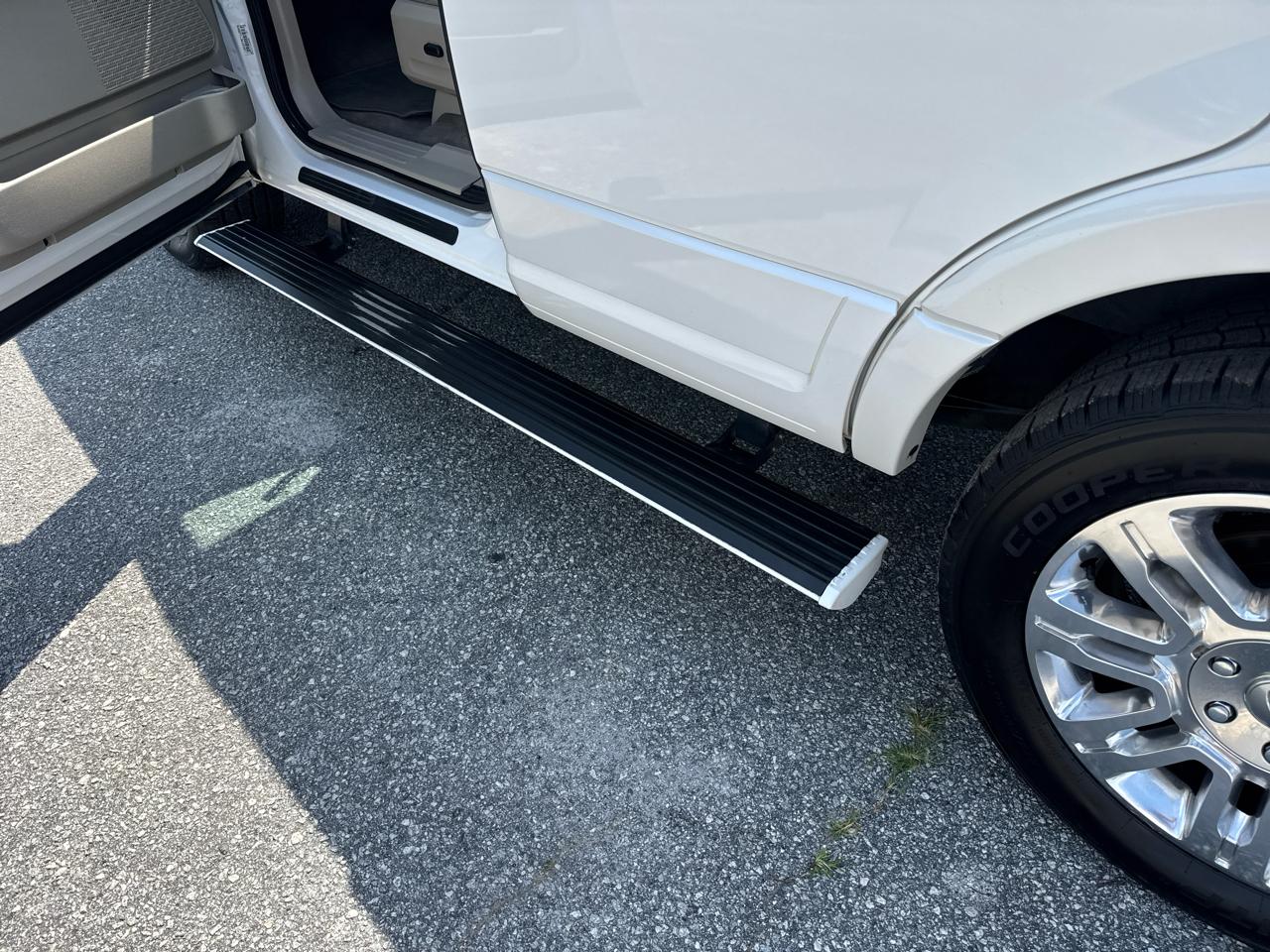 Ford Expedition Limited 2WD 2012