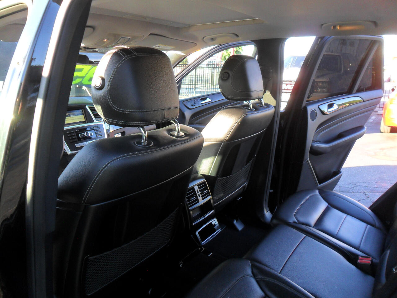 Mercedes-Benz M-Class 4MATIC 4dr ML 350 BlueTEC 2012 Mercedes-Benz M-Class 4MATIC 4dr ML 350 BlueTEC 2012