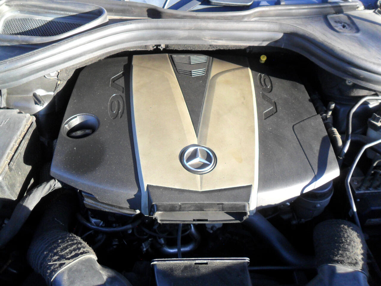 Mercedes-Benz M-Class 4MATIC 4dr ML 350 BlueTEC 2012 Mercedes-Benz M-Class 4MATIC 4dr ML 350 BlueTEC 2012