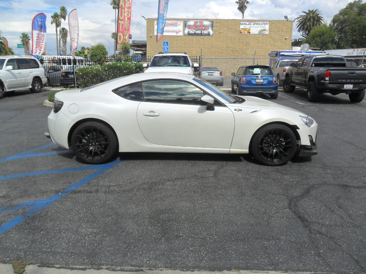 Scion FR-S 2dr Cpe Man (Natl) 2013 Scion FR-S 2dr Cpe Man (Natl) 2013