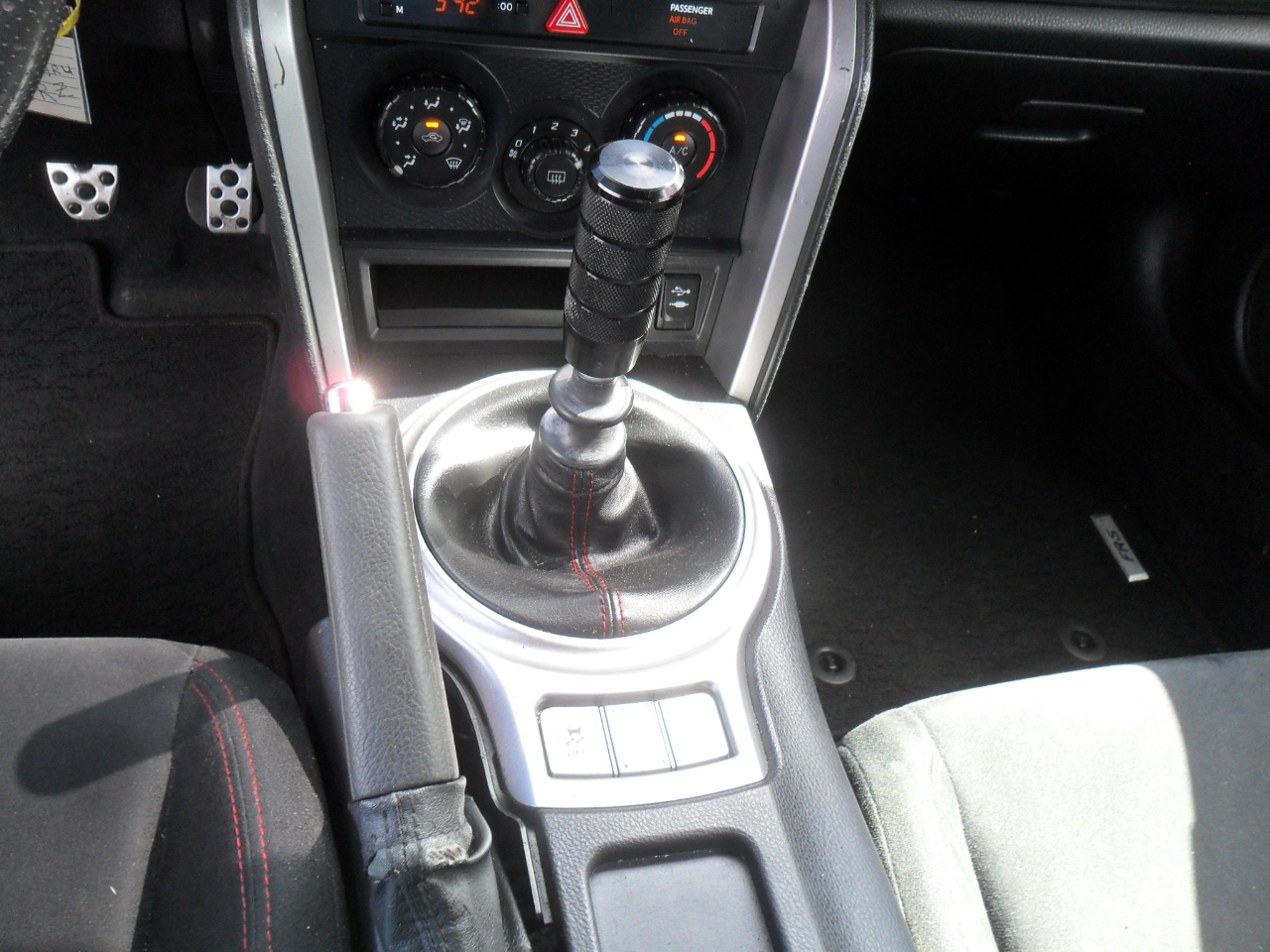 Scion FR-S 2dr Cpe Man (Natl) 2013 Scion FR-S 2dr Cpe Man (Natl) 2013