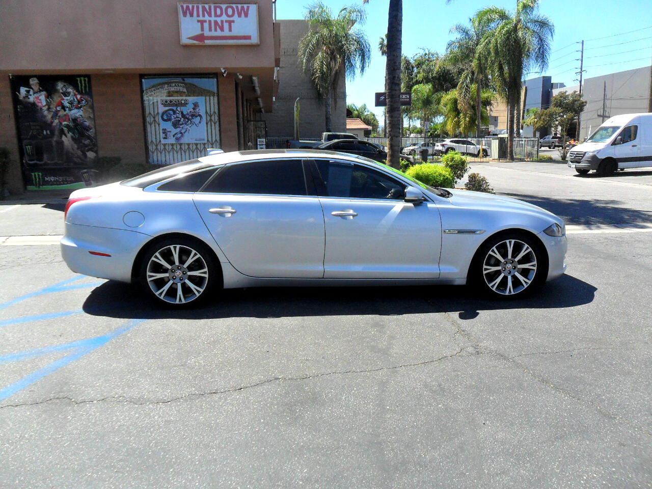 Jaguar XJ XJL Portfolio RWD 2017 Jaguar XJ XJL Portfolio RWD 2017