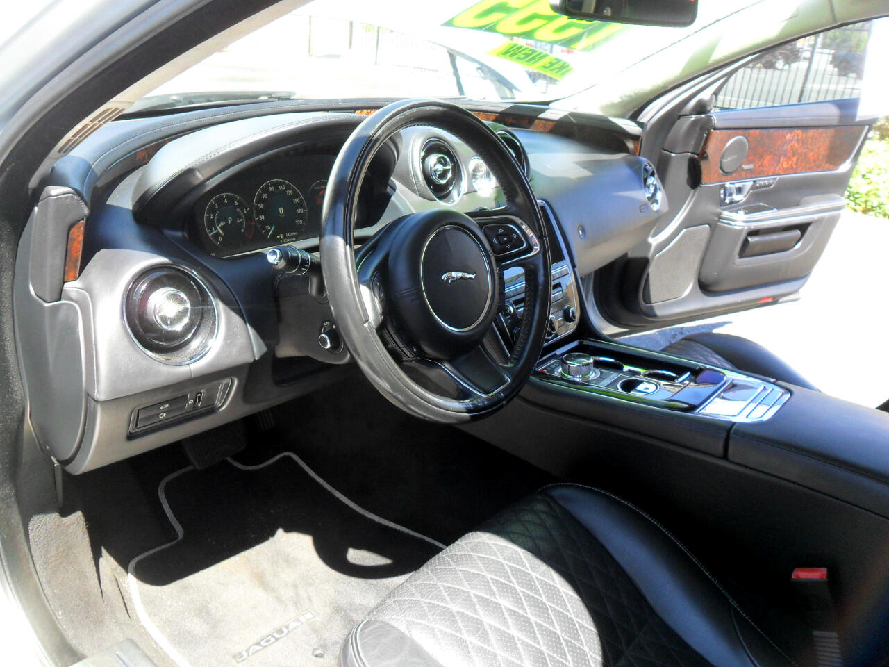 Jaguar XJ XJL Portfolio RWD 2017 Jaguar XJ XJL Portfolio RWD 2017