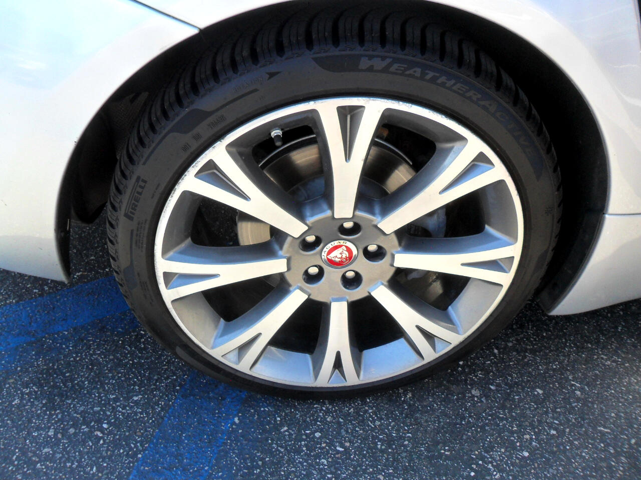 Jaguar XJ XJL Portfolio RWD 2017 Jaguar XJ XJL Portfolio RWD 2017