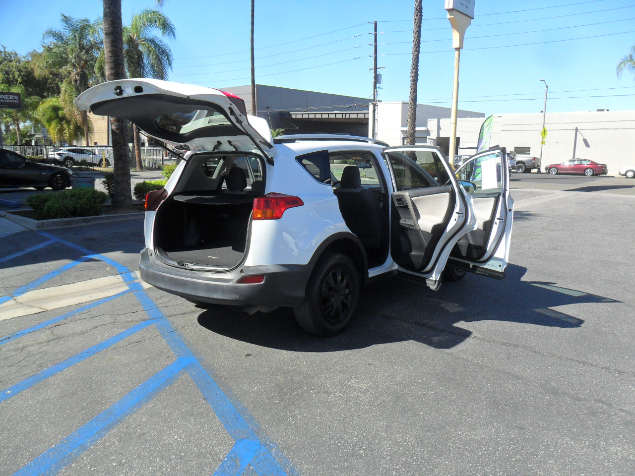 Toyota RAV4 FWD 4dr LE (Natl) 2014 Toyota RAV4 FWD 4dr LE (Natl) 2014