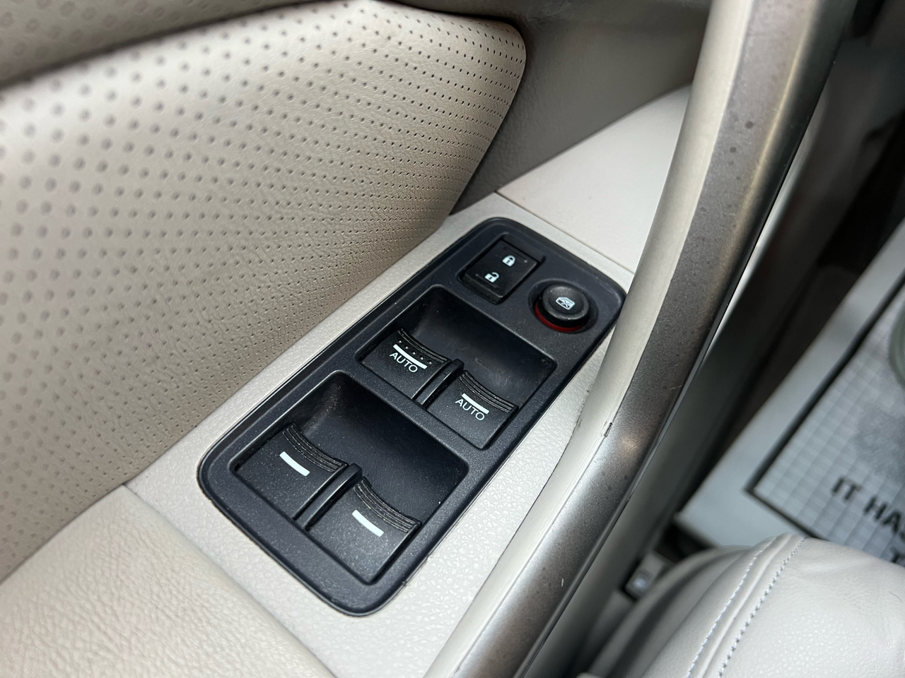 Acura RDX 5-Spd AT SH-AWD with Technology Package 2011