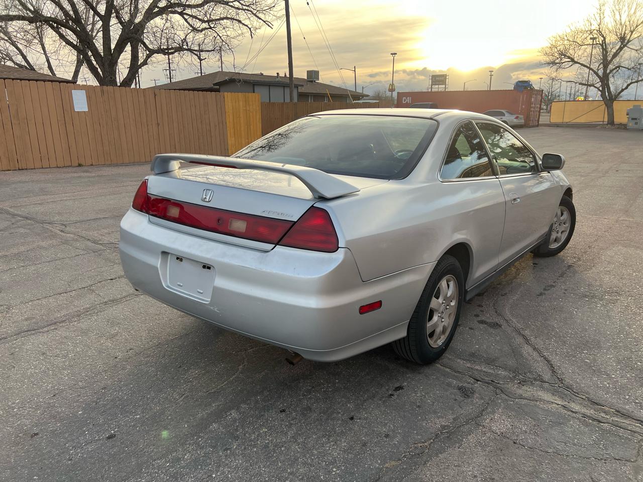 Honda Accord LX coupe 2001