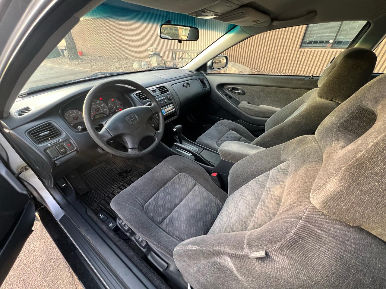 Honda Accord LX coupe 2001