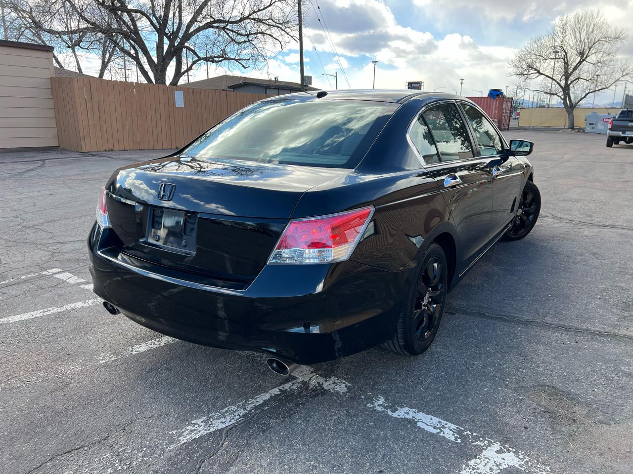 Honda Accord EX-L V-6 Sedan AT 2010