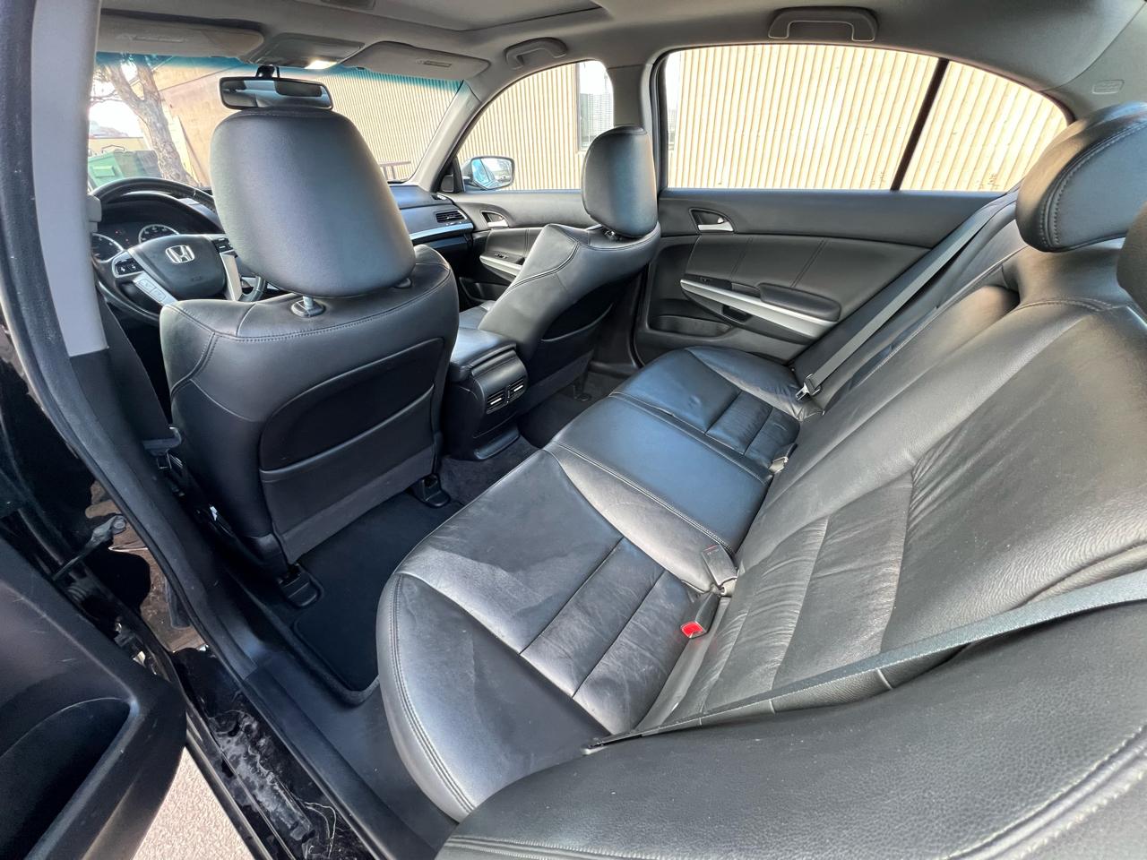 Honda Accord EX-L V-6 Sedan AT 2010