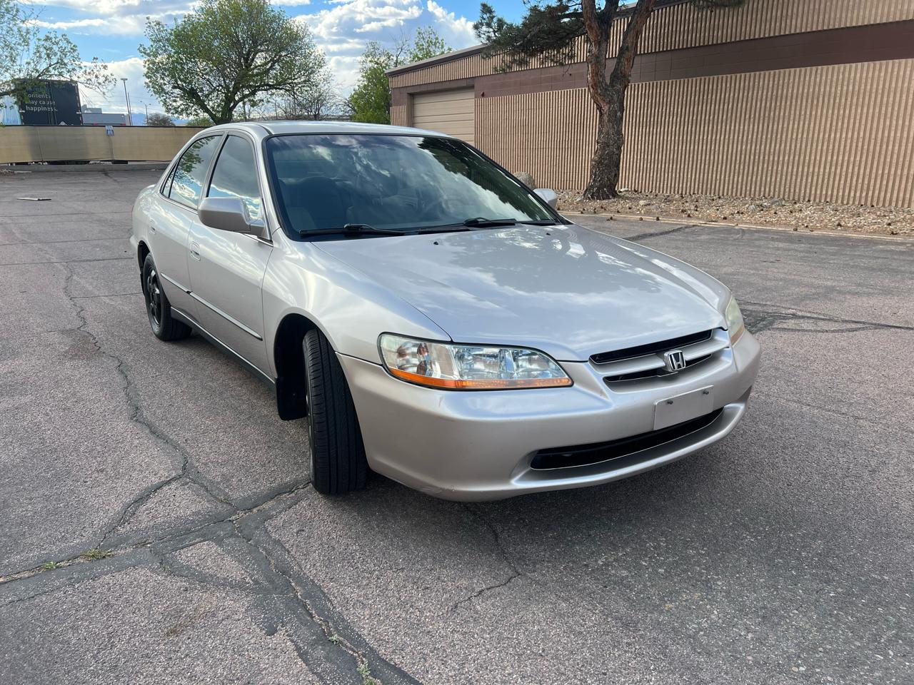 Honda Accord LX sedan 1999