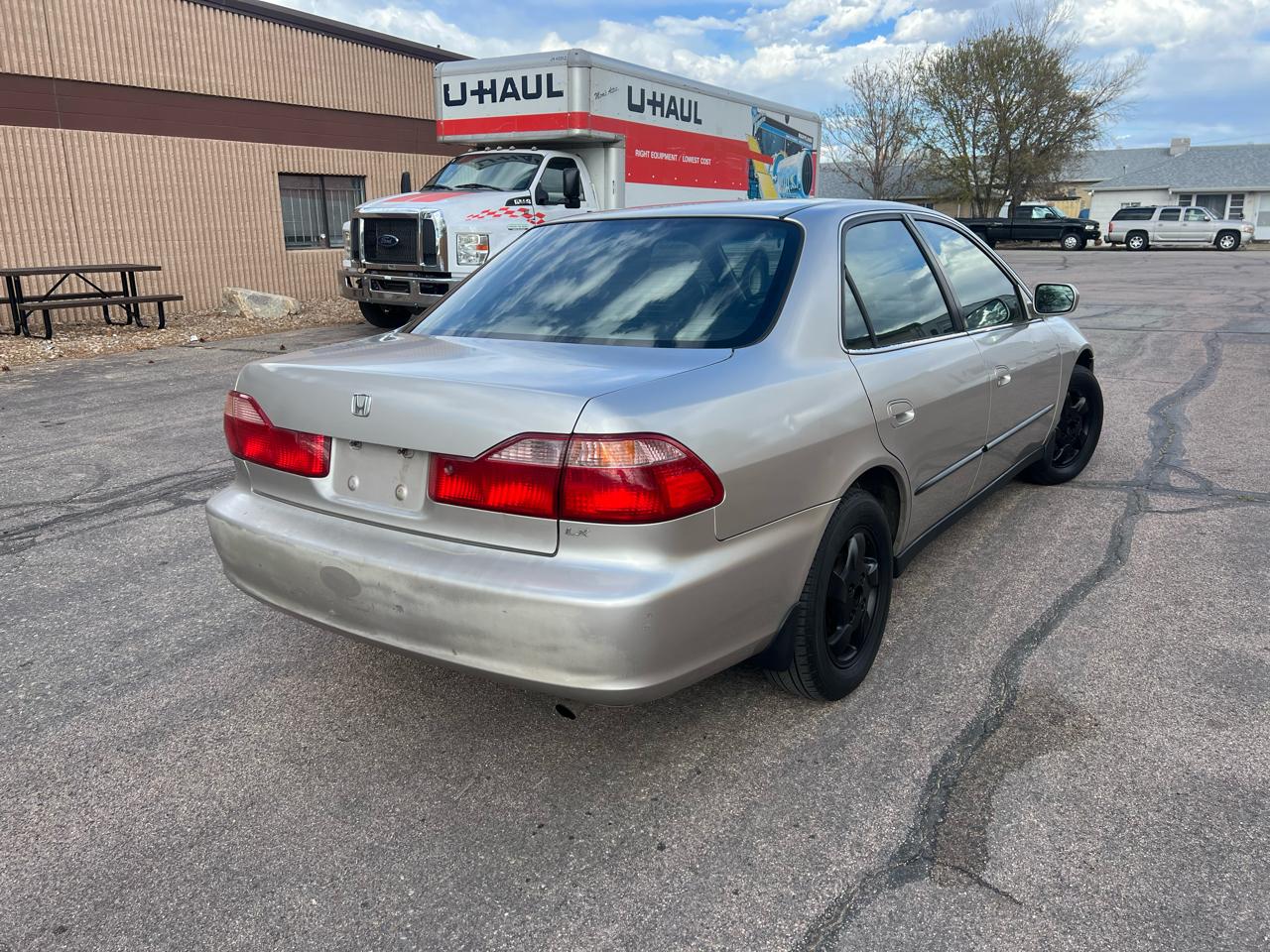 Honda Accord LX sedan 1999